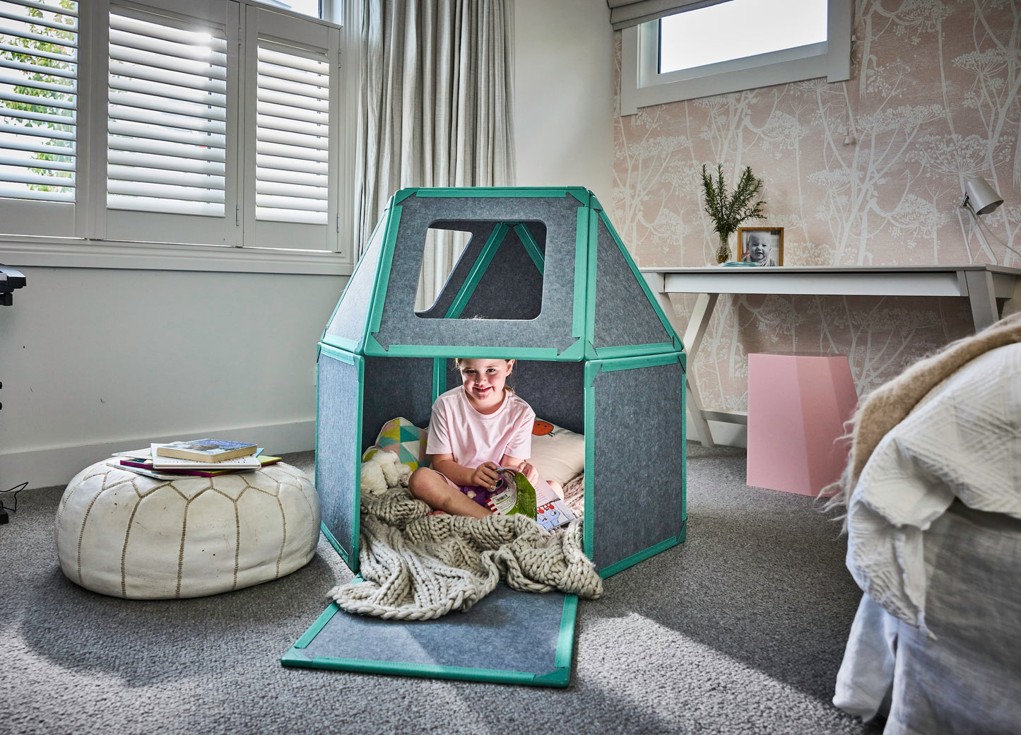 The Little Set (16 Panels)